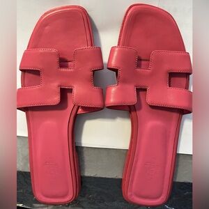 Hermès Oran H Pink Slide Leather Sandals. Size 39 US 8.5 spring summer sandal